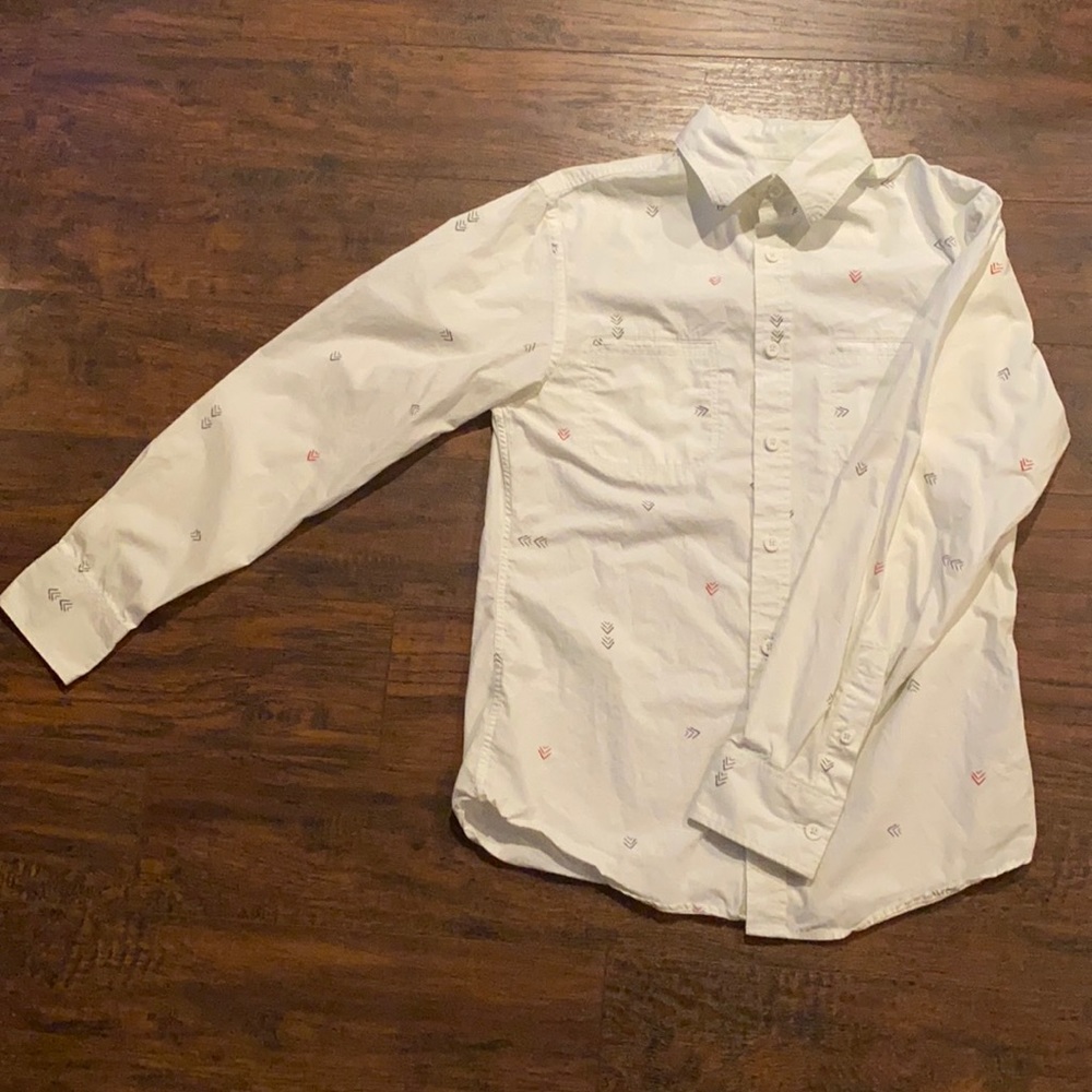 NWOT Mossimo Arrows Pattern Button-Down Shirt